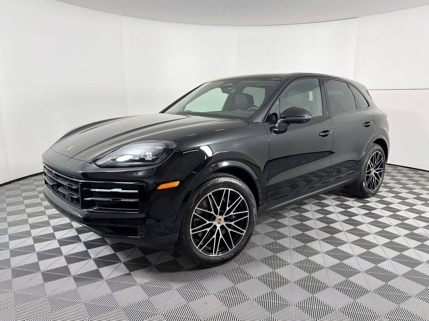 2026 PORSCHE Cayenne
