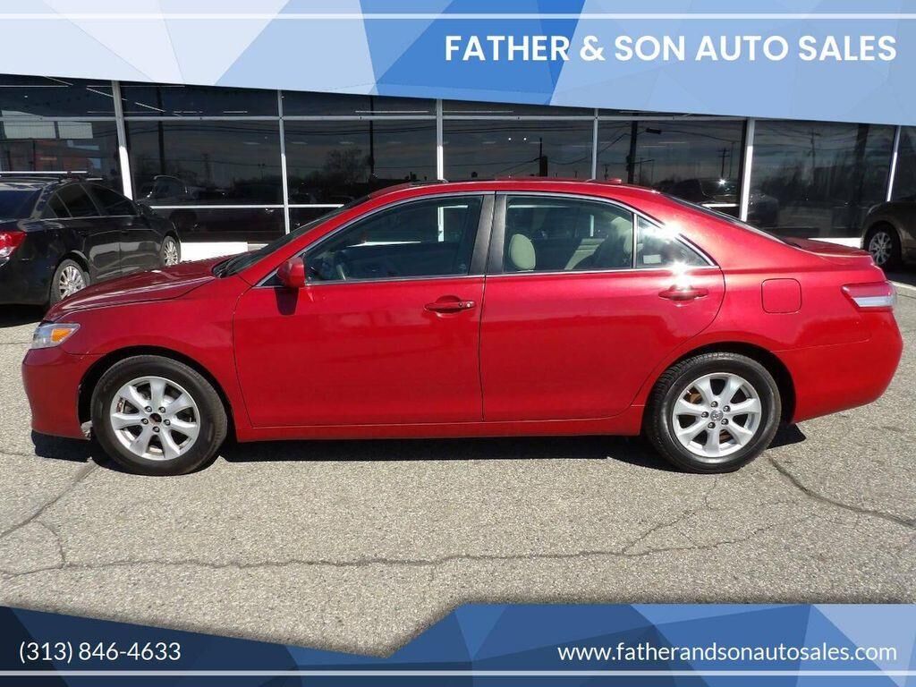 2011 TOYOTA Camry