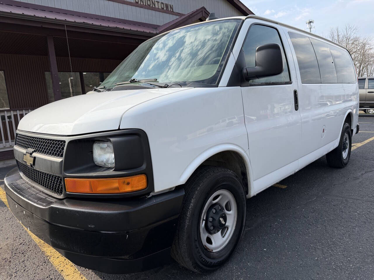 2017 CHEVROLET Express