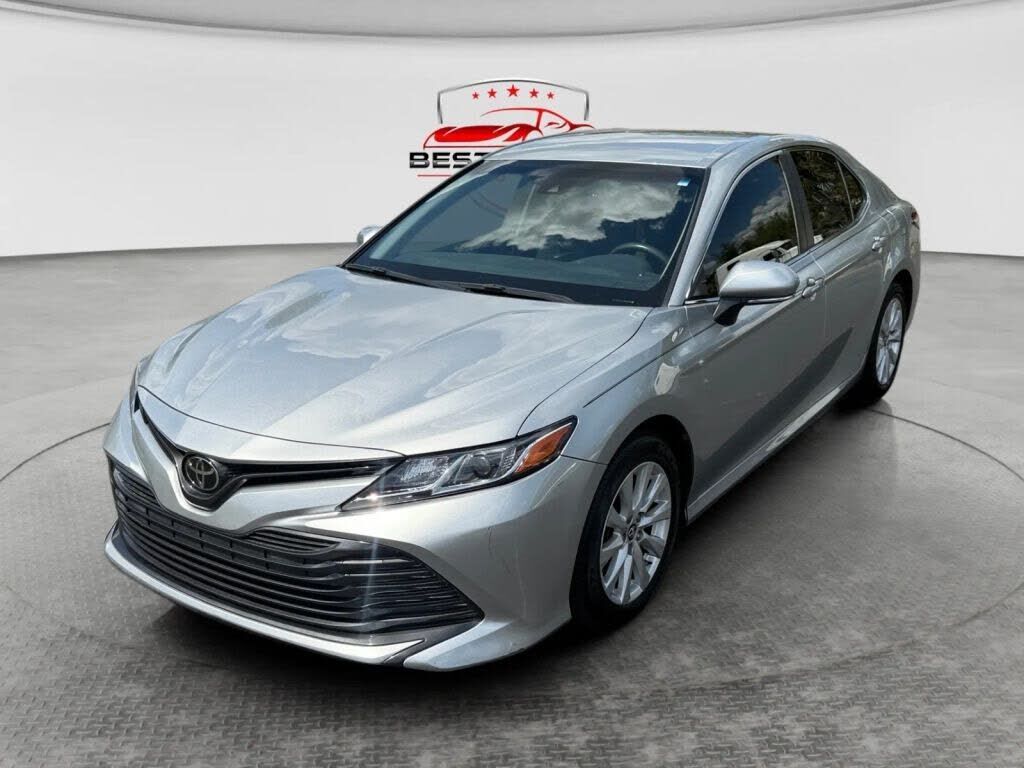 2018 TOYOTA Camry