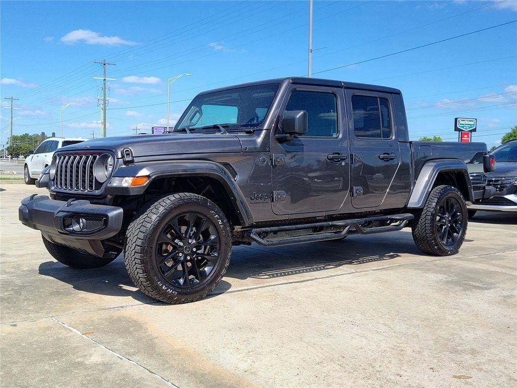 2025 JEEP Gladiator