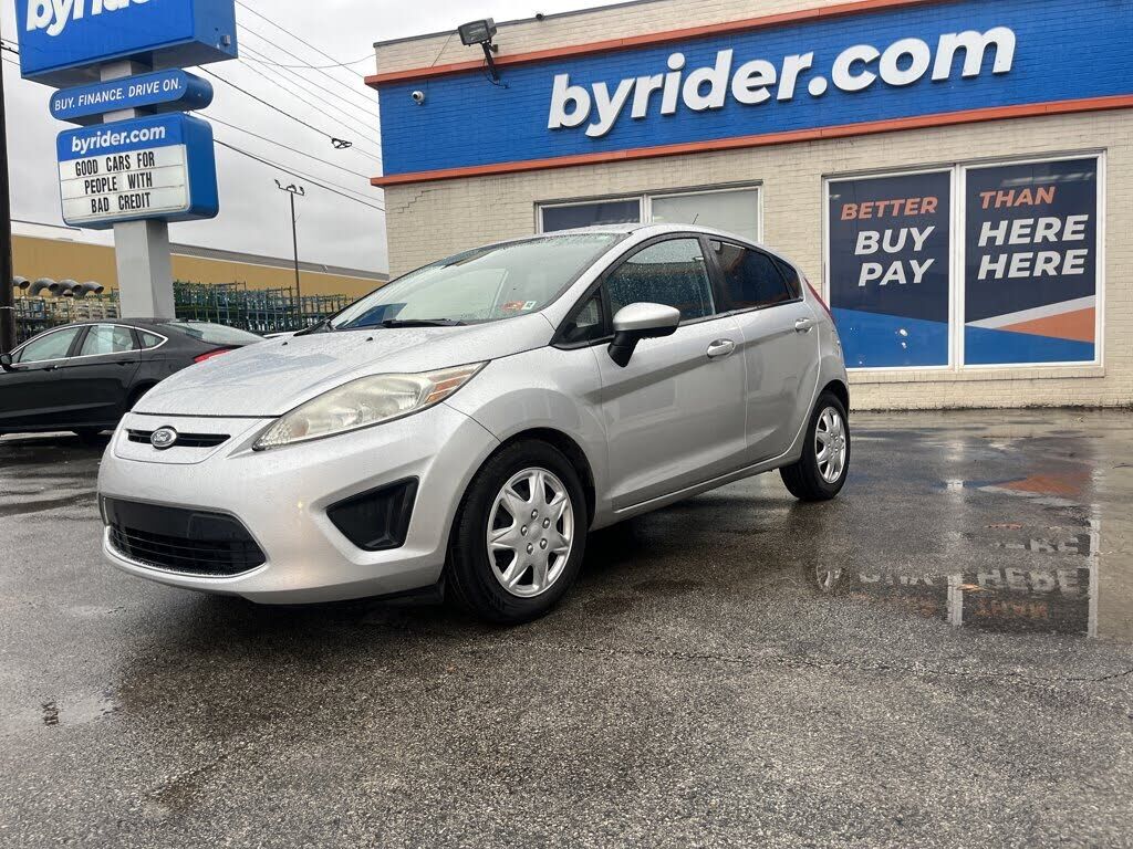 2012 FORD Fiesta