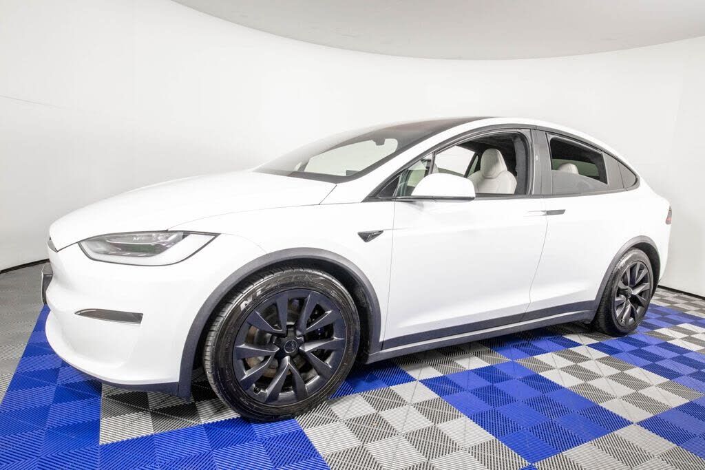 2023 TESLA Model X