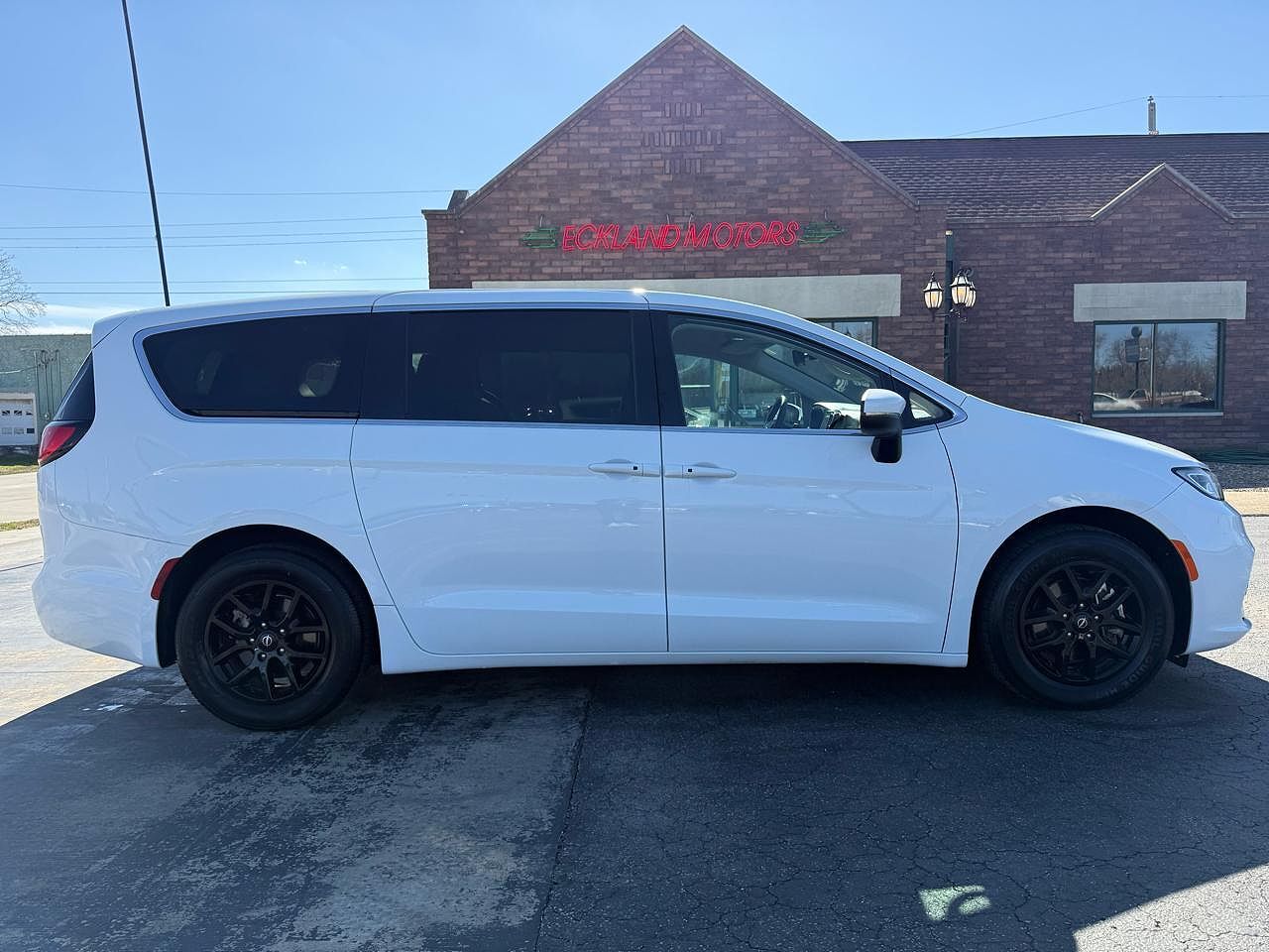 2023 CHRYSLER Pacifica