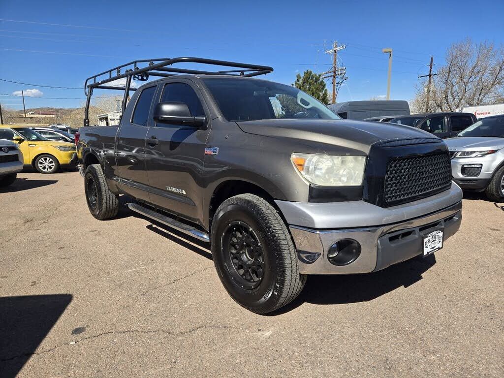 2011 TOYOTA Tundra
