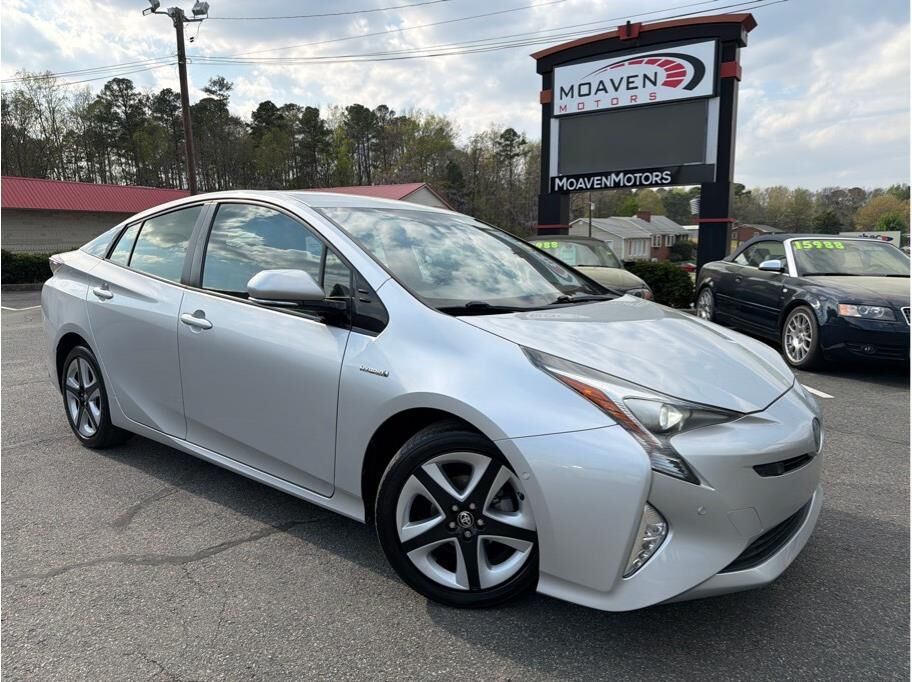 2017 TOYOTA PRIUS