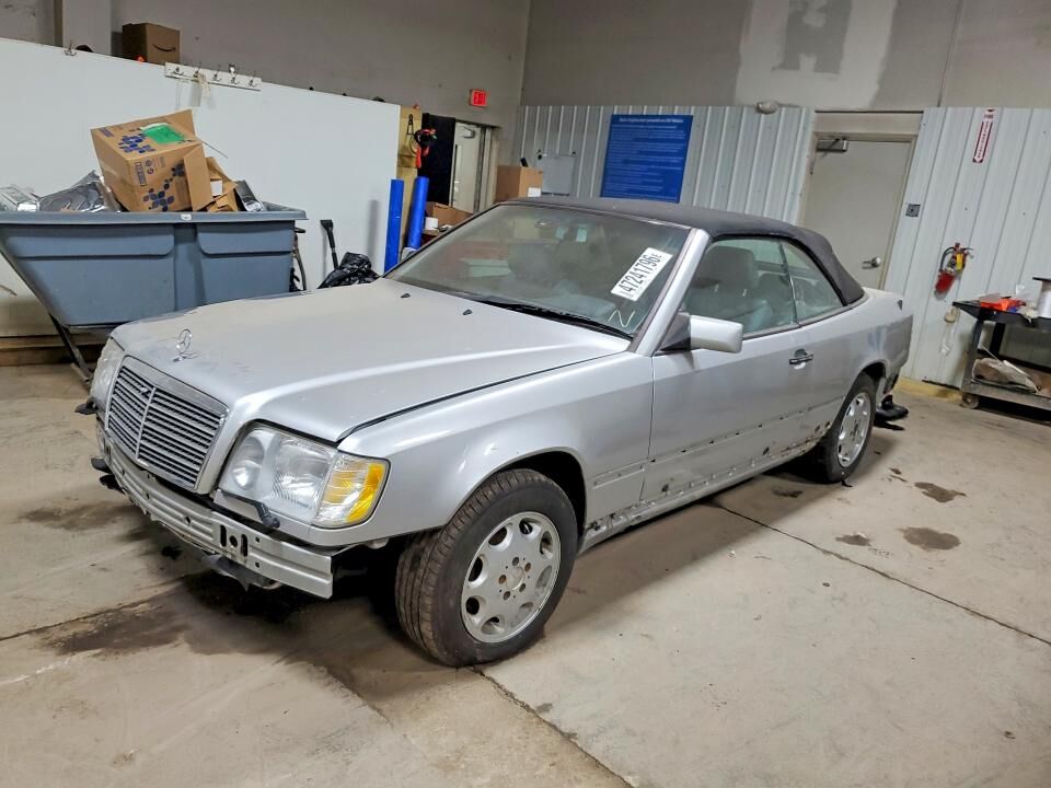 1994 MERCEDES-BENZ E-Class