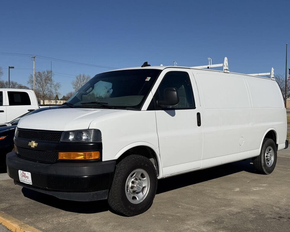 2019 CHEVROLET Express