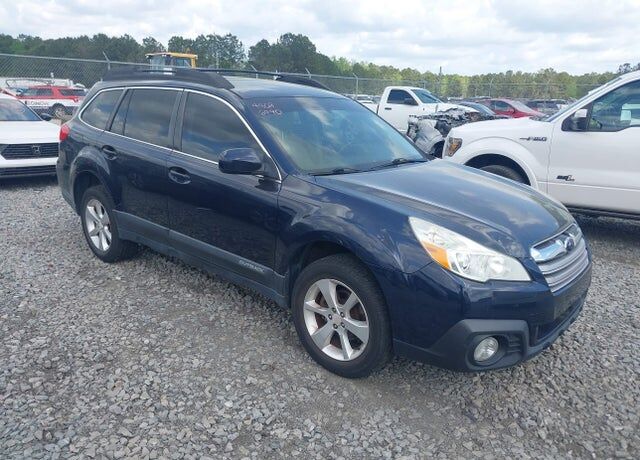 2013 SUBARU Outback