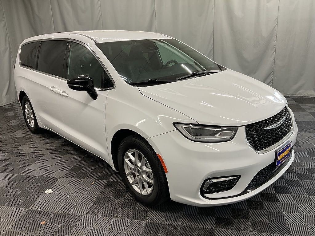 2025 CHRYSLER Pacifica