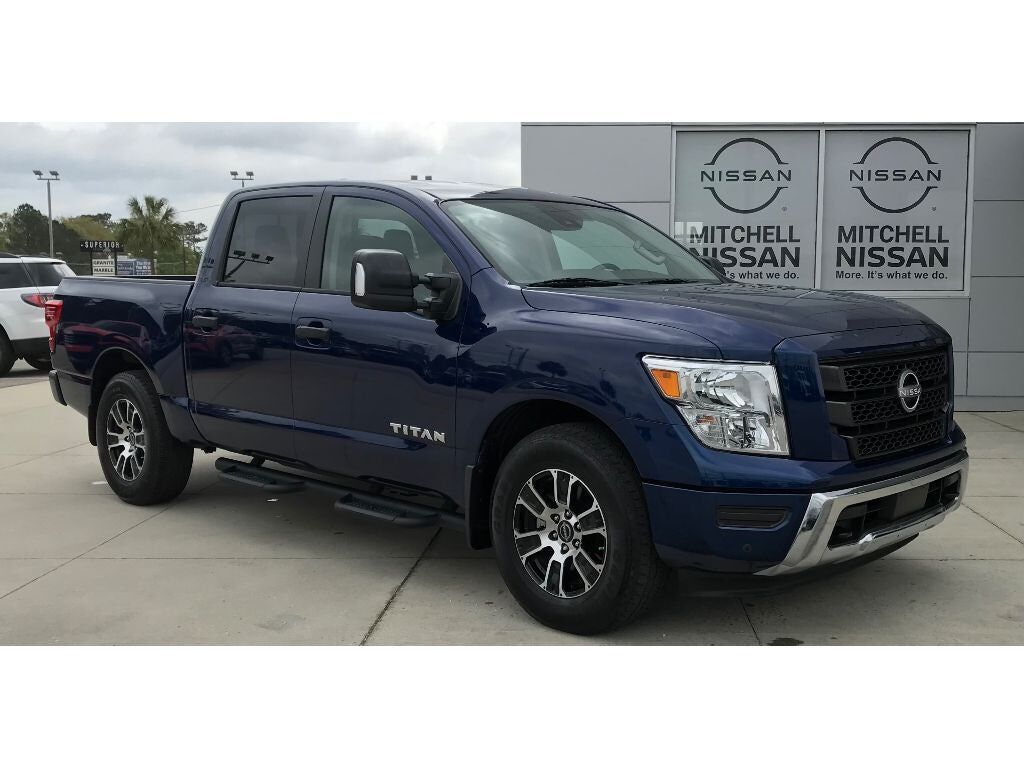2024 NISSAN Titan