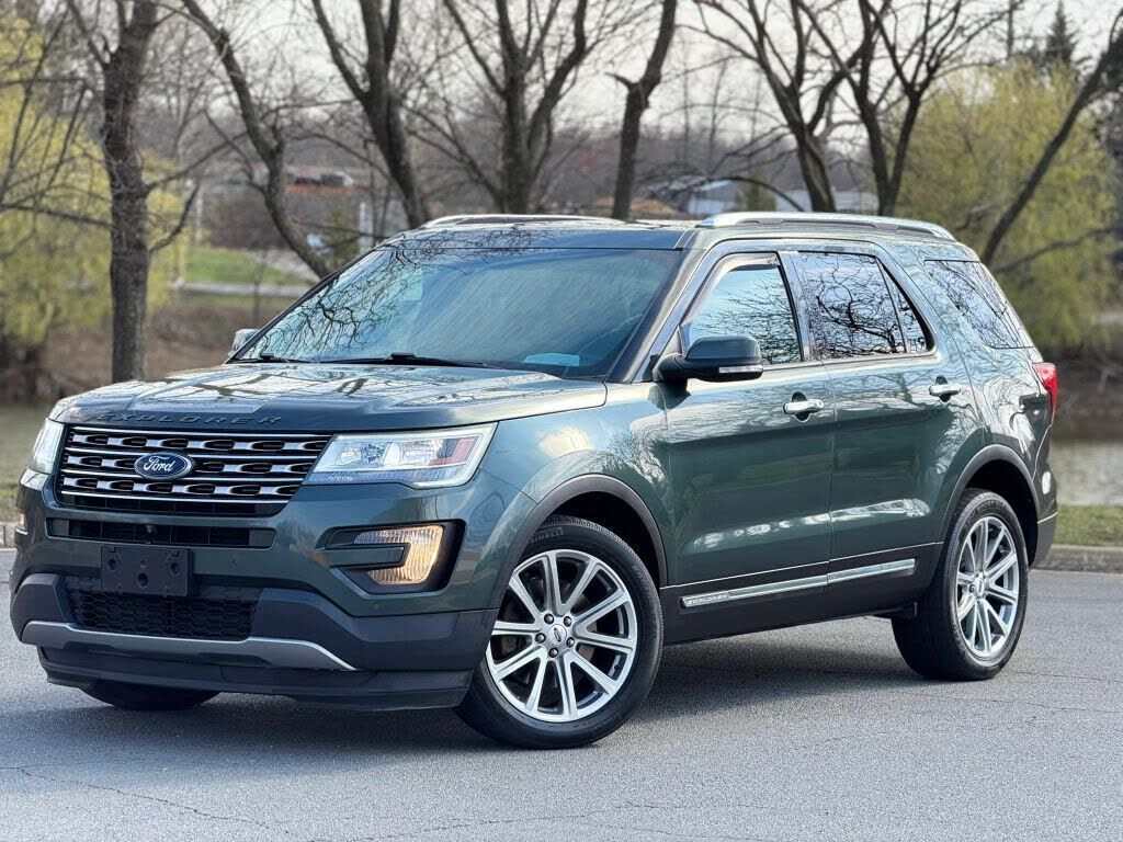 2016 FORD Explorer