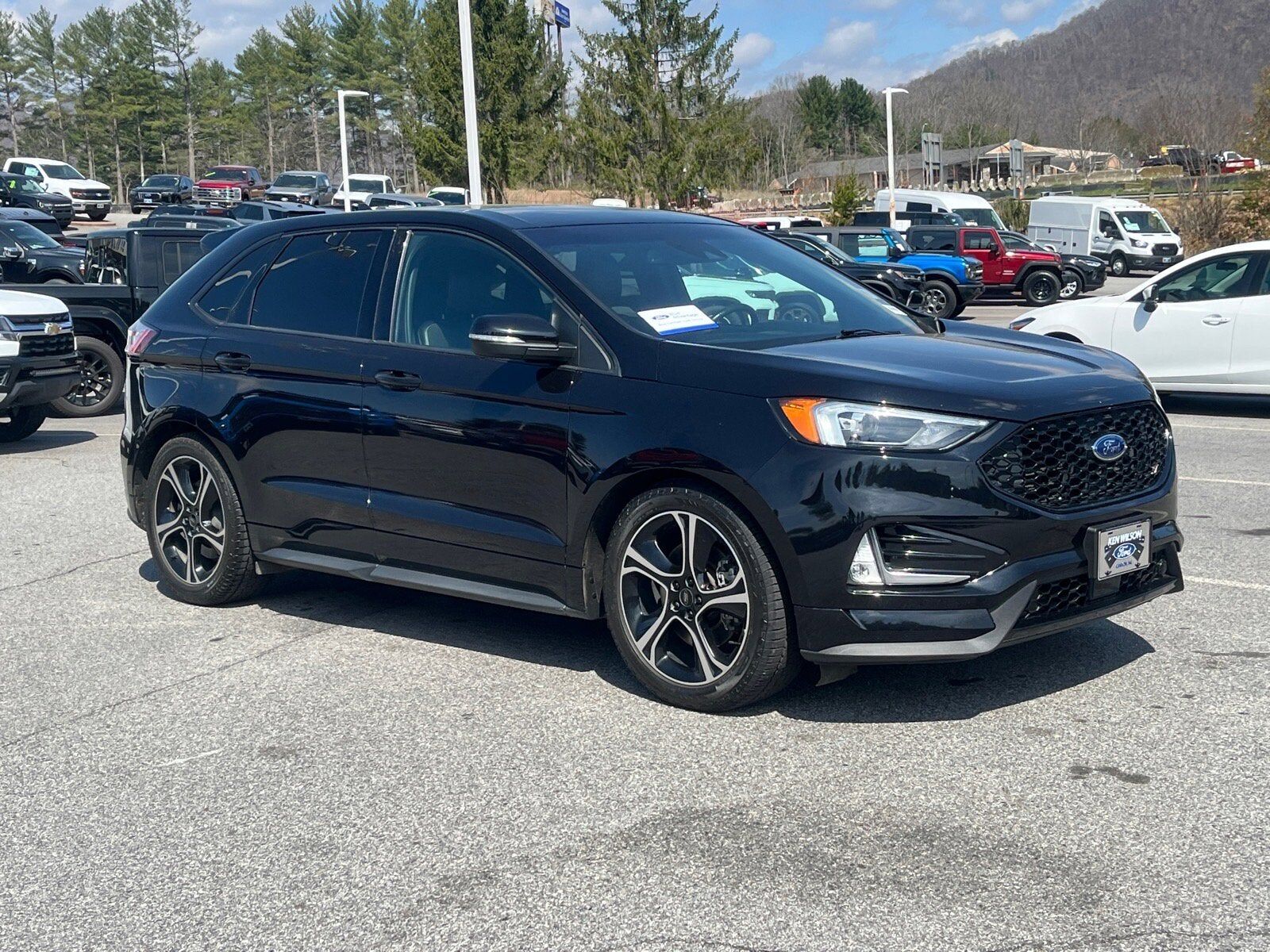 2020 FORD Edge
