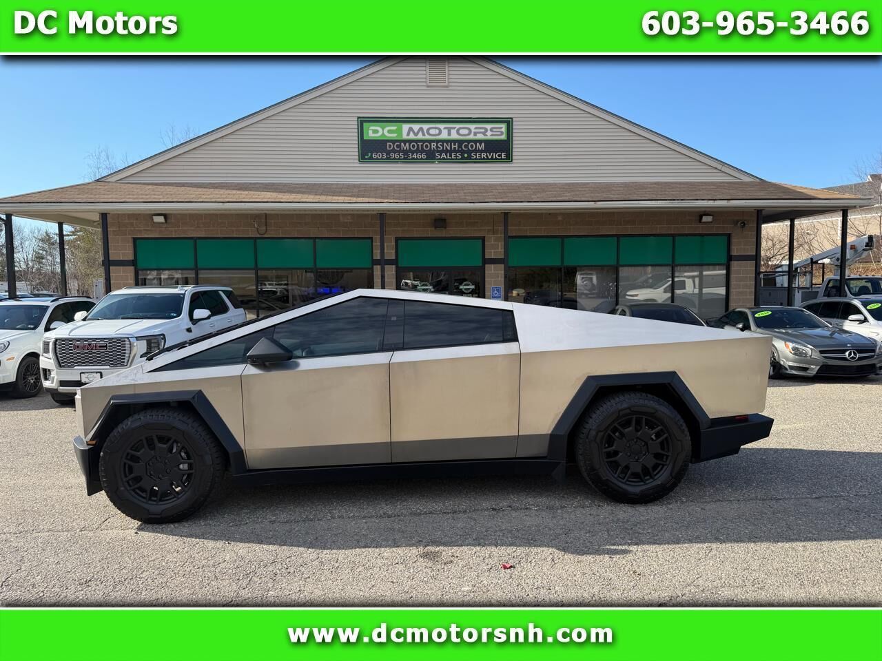 2024 TESLA Cybertruck