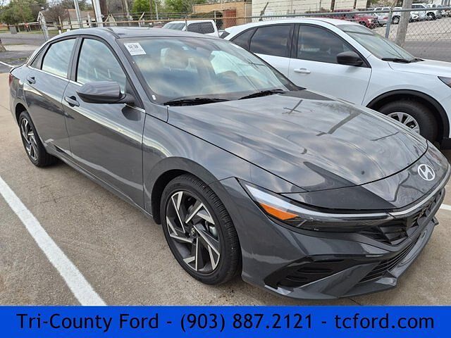 2025 HYUNDAI Elantra