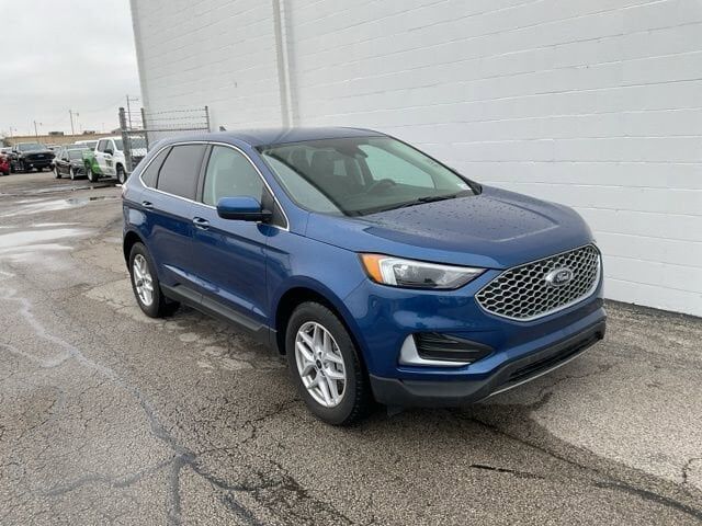2023 FORD Edge