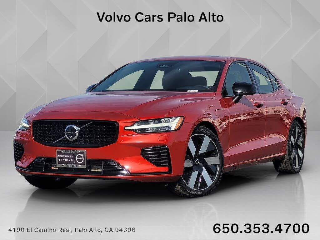 2024 VOLVO S60