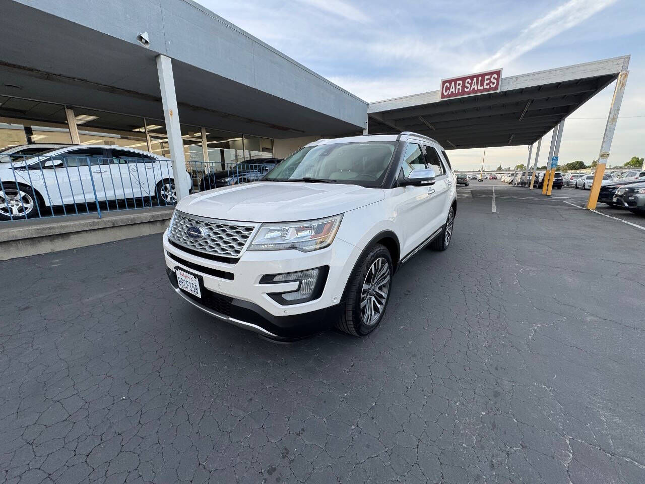 2017 FORD Explorer