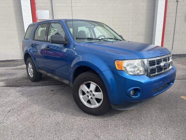 2011 FORD Escape