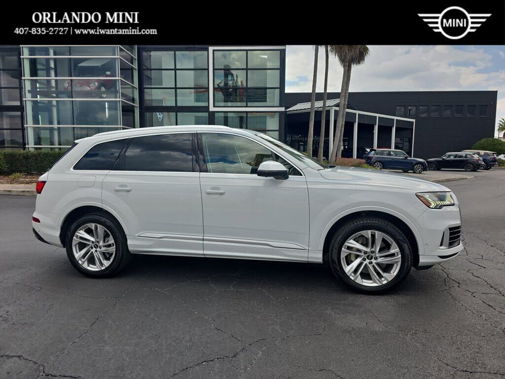 2023 AUDI Q7