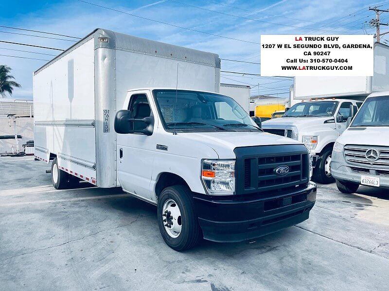 2022 FORD E-350