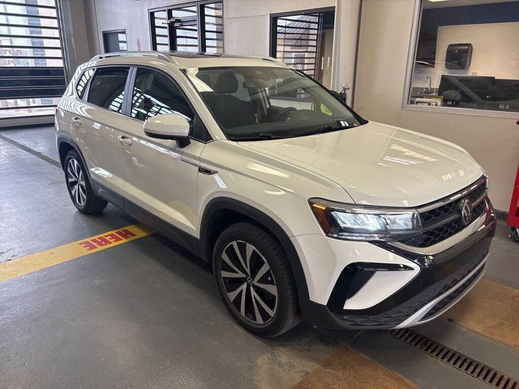 2023 VOLKSWAGEN Taos 4Motion