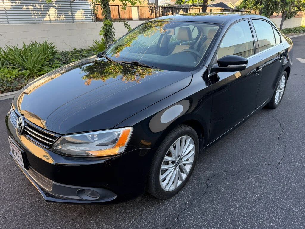 2014 VOLKSWAGEN Jetta
