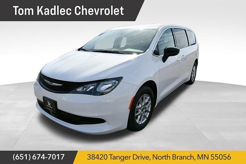 2024 CHRYSLER Voyager