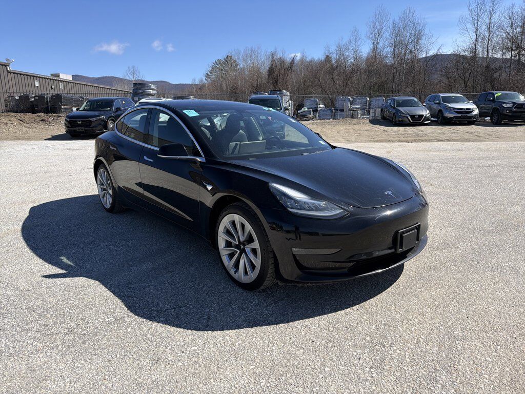 2018 TESLA Model 3