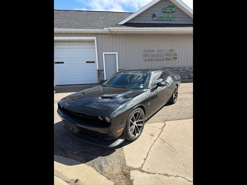 2016 DODGE Challenger