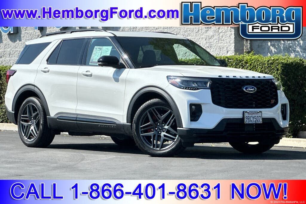 2025 FORD Explorer