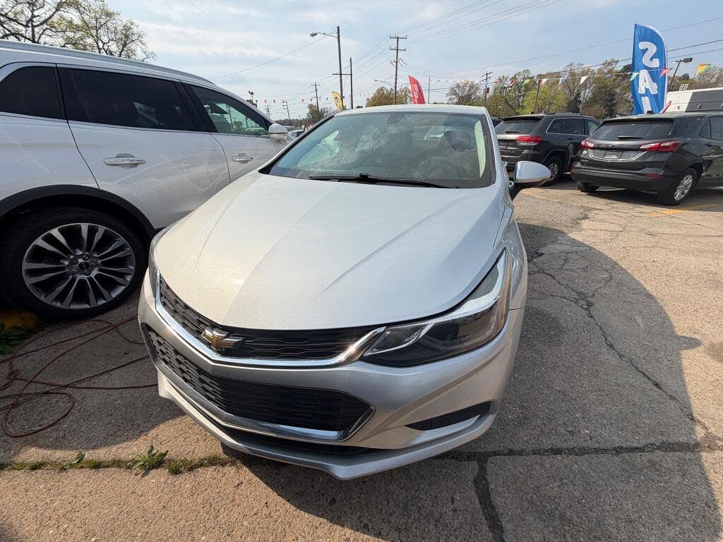 2018 CHEVROLET Cruze