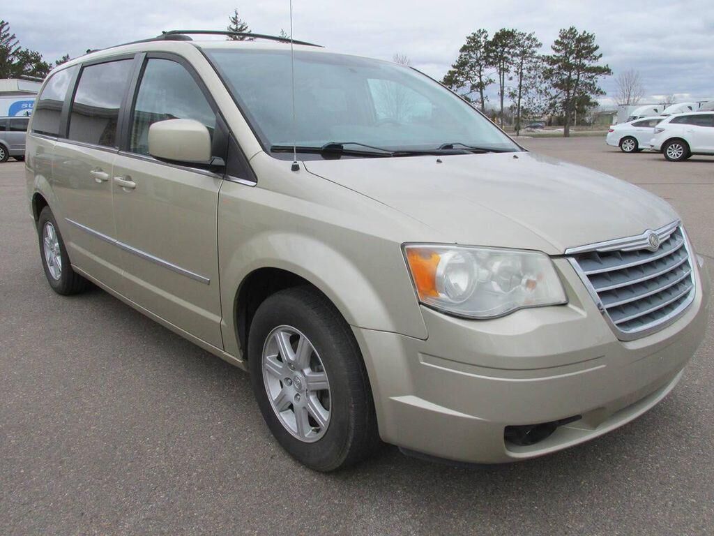 2010 CHRYSLER Town and Country