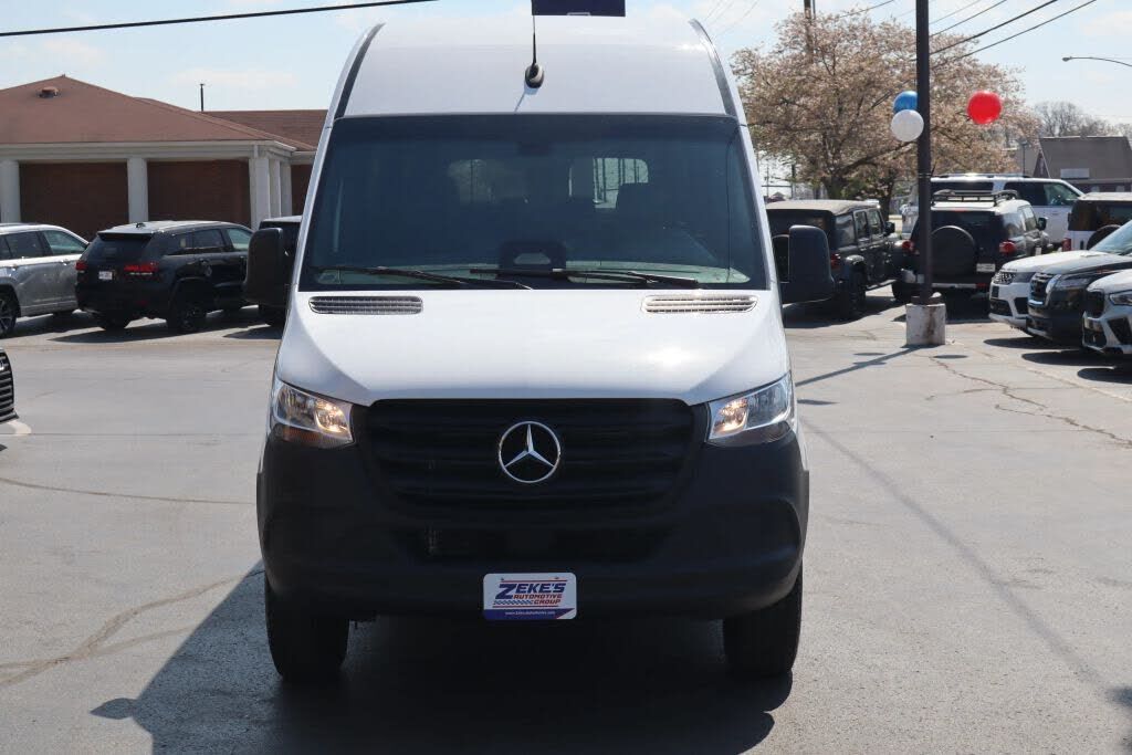 2025 Mercedes-Benz Sprinter