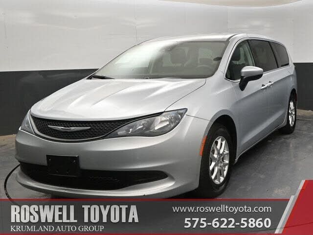 2023 CHRYSLER Voyager