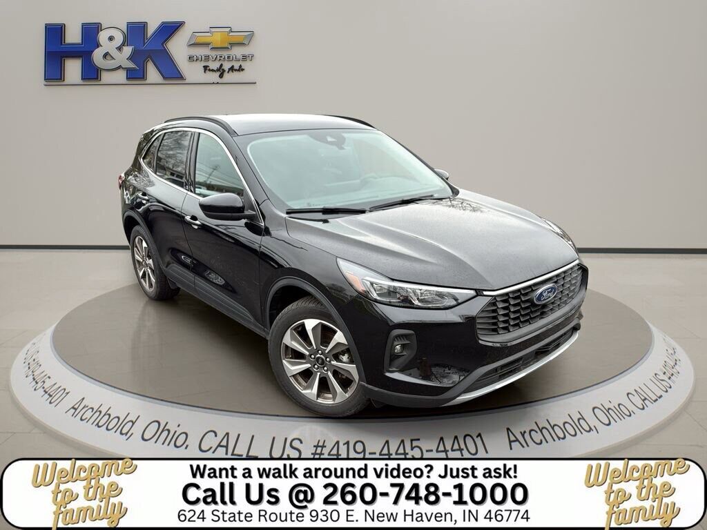 2025 FORD Escape