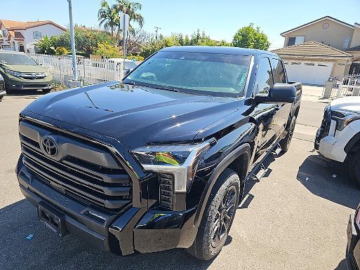2025 TOYOTA Tundra