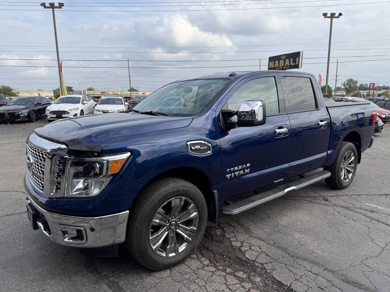 2017 NISSAN Titan