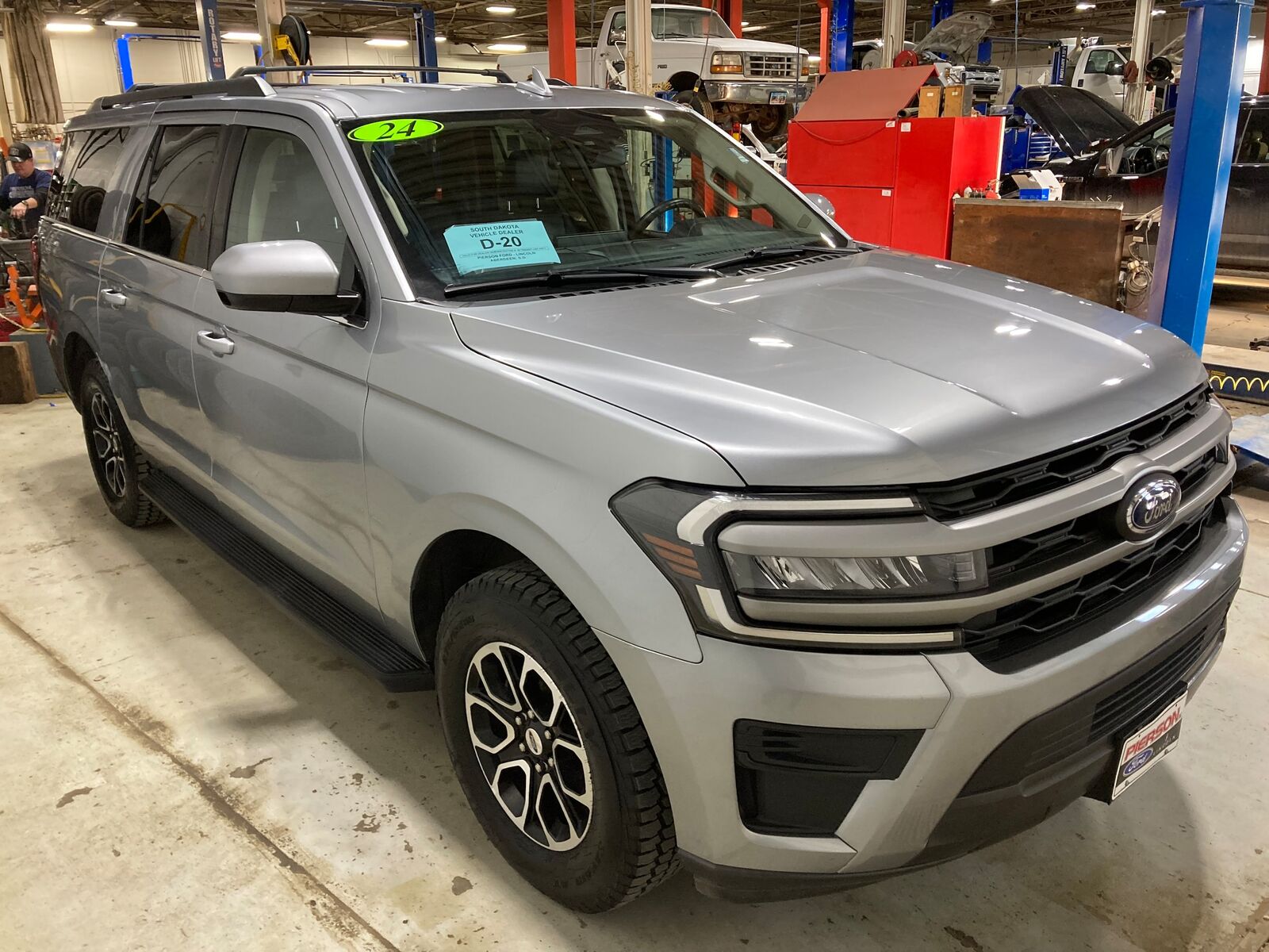 2024 FORD Expedition