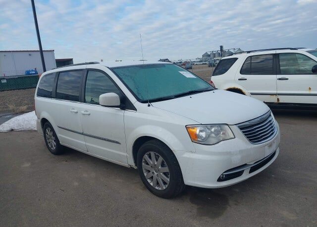 2016 CHRYSLER Town and Country
