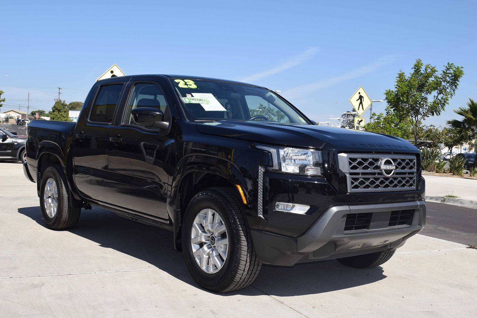 2023 NISSAN Frontier