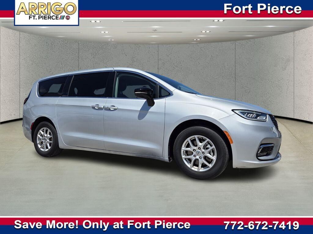 2024 CHRYSLER Pacifica