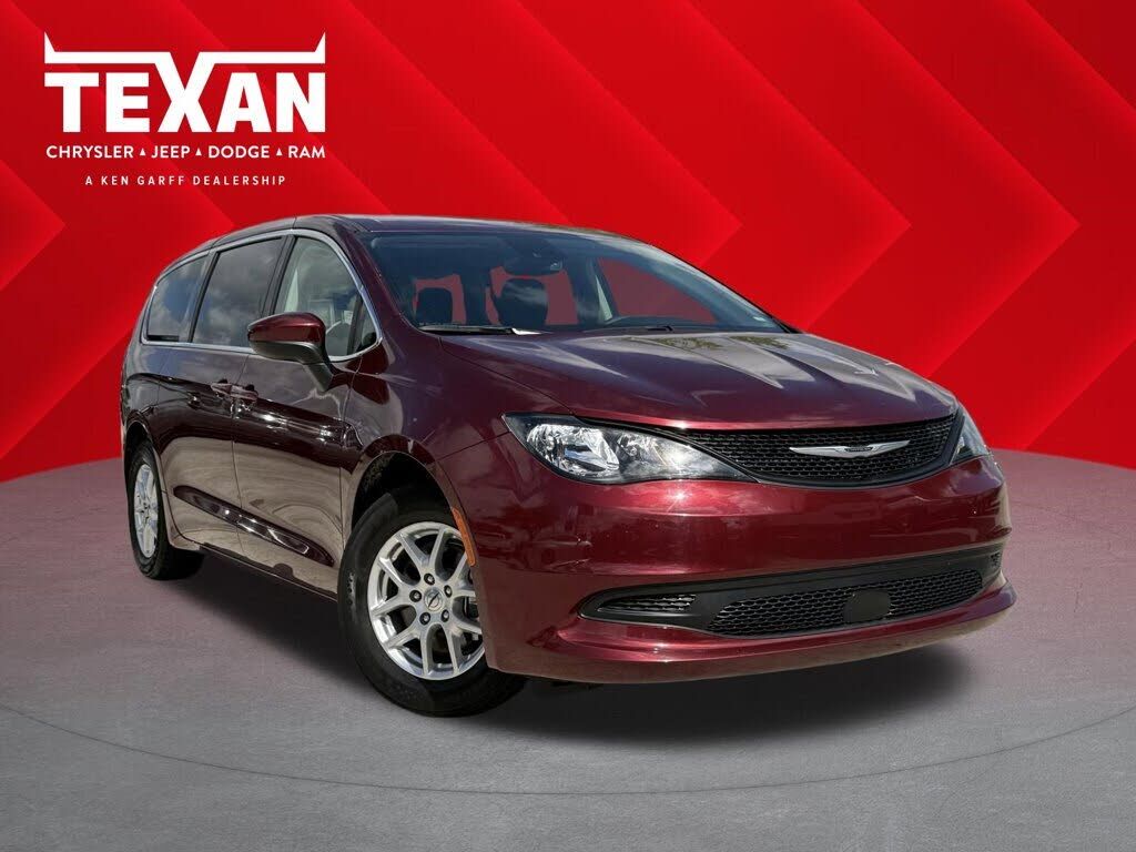 2023 CHRYSLER Voyager
