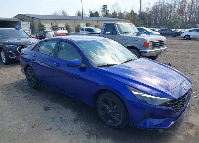 2023 HYUNDAI Elantra