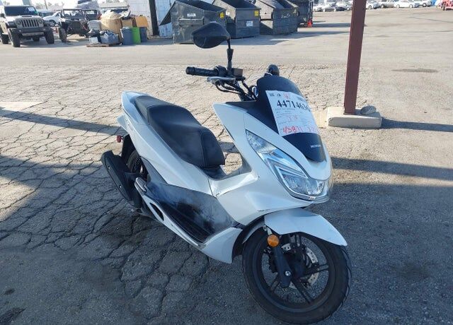 2015 HONDA PCX150