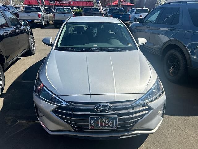 2019 HYUNDAI Elantra