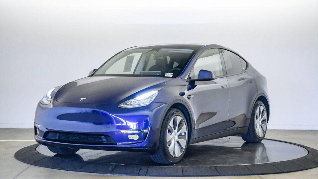 2022 TESLA Model Y