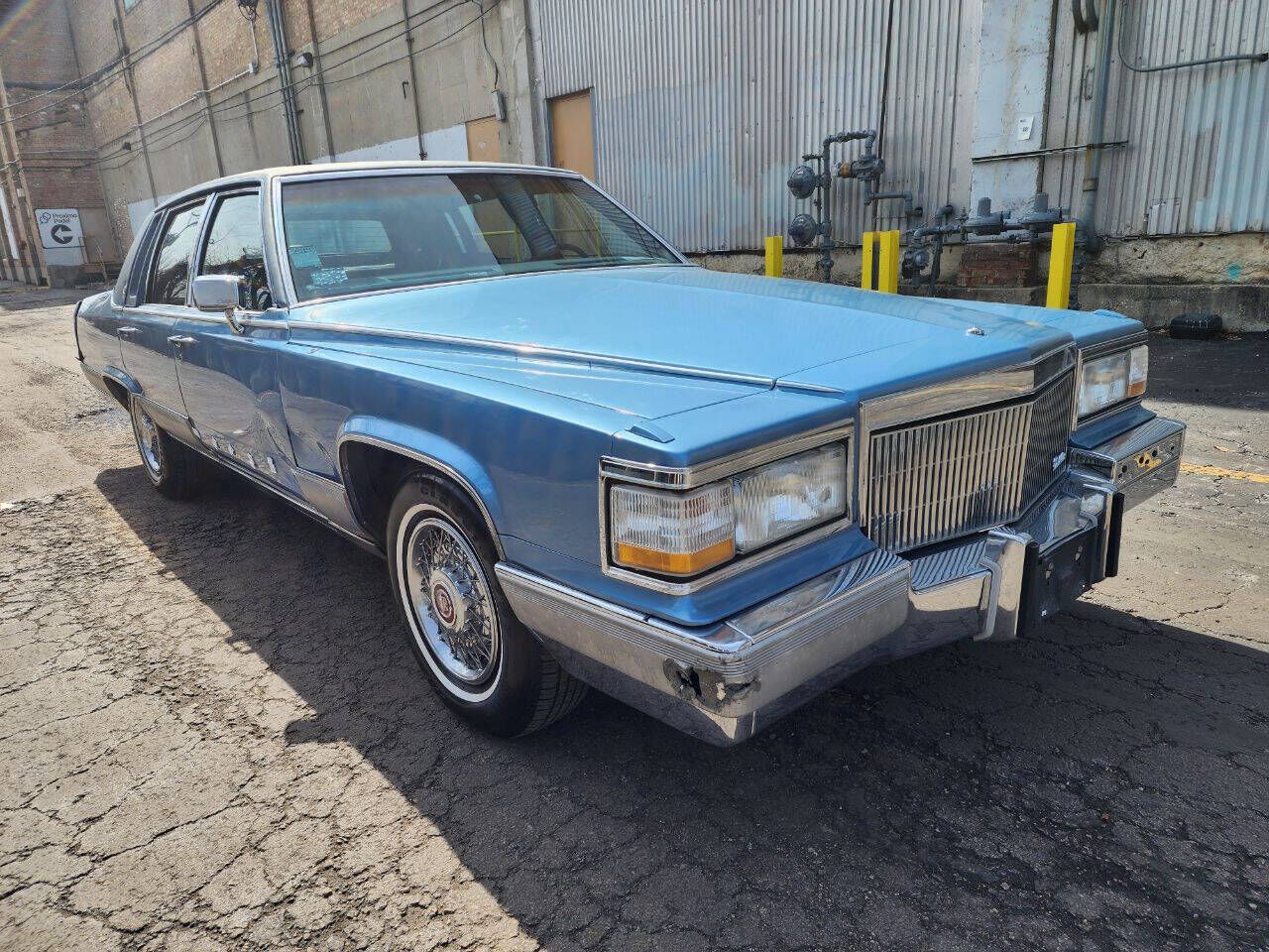 1990 CADILLAC Brougham