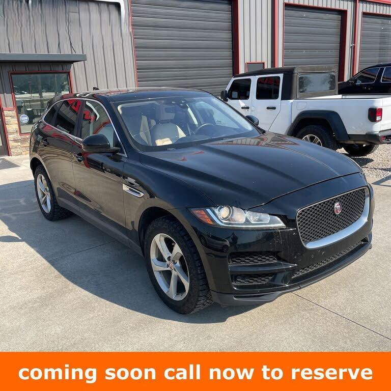 2019 JAGUAR F-Pace