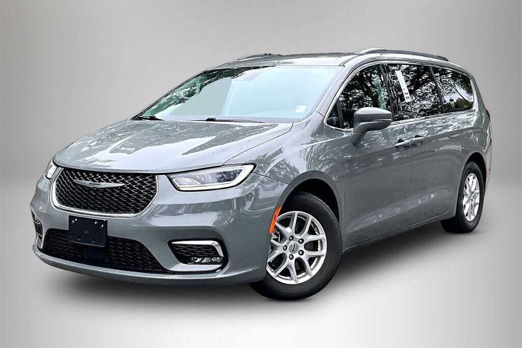 2022 CHRYSLER Pacifica